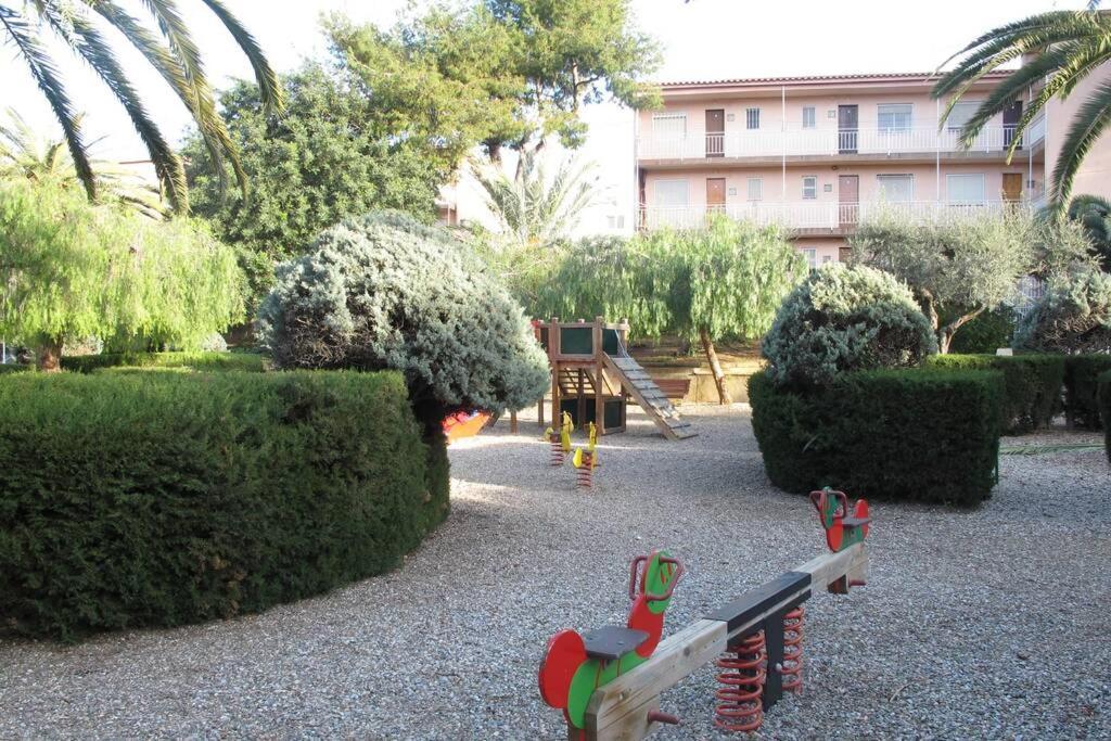 Apartment In Front Of Arrabassada Beach Tarragona Exterior foto