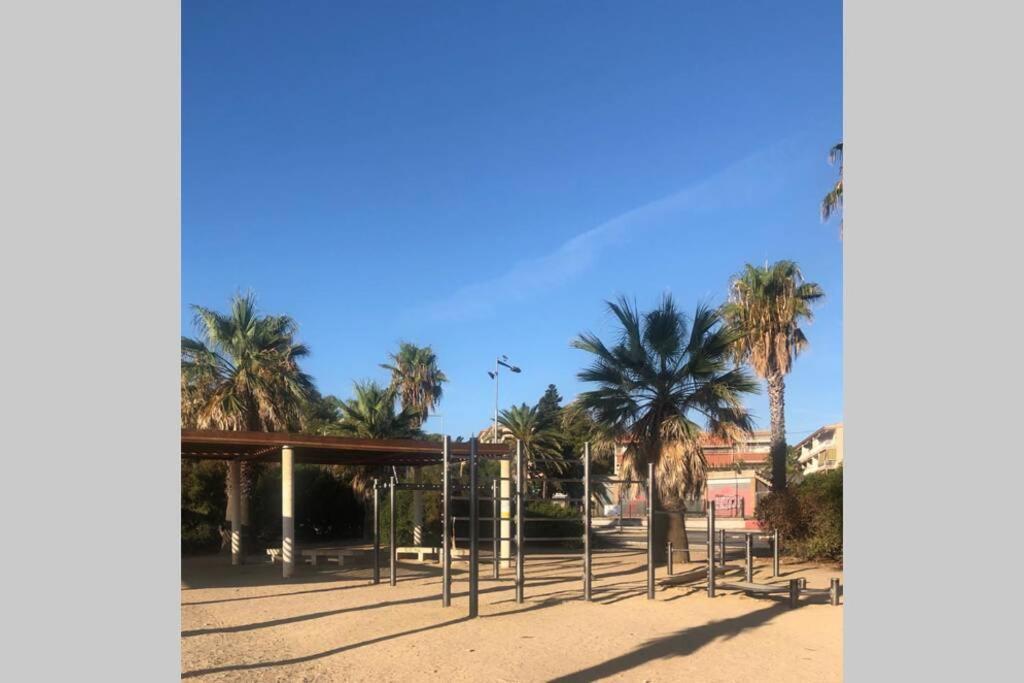 Apartment In Front Of Arrabassada Beach Tarragona Exterior foto